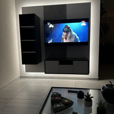 TV1